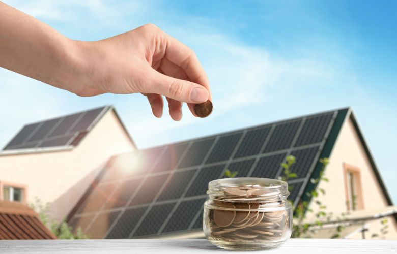 Besparen met thuisbatterij en zonnepanelen